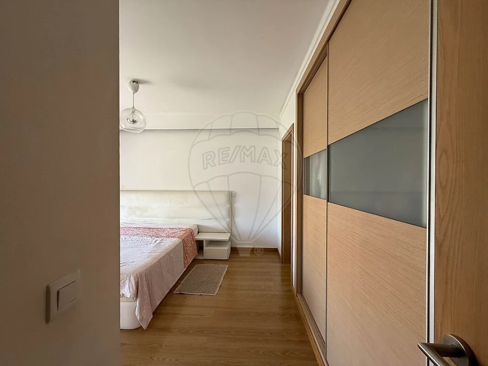 Apartamento T2 para Venda em Corroios Foto 33