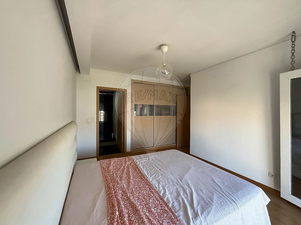 Apartamento T2 para Venda em Corroios Foto 37