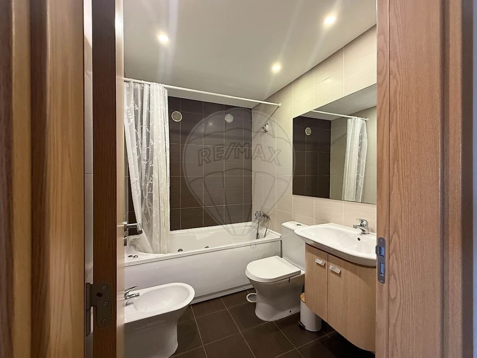 Apartamento T2 para Venda em Corroios Foto 21