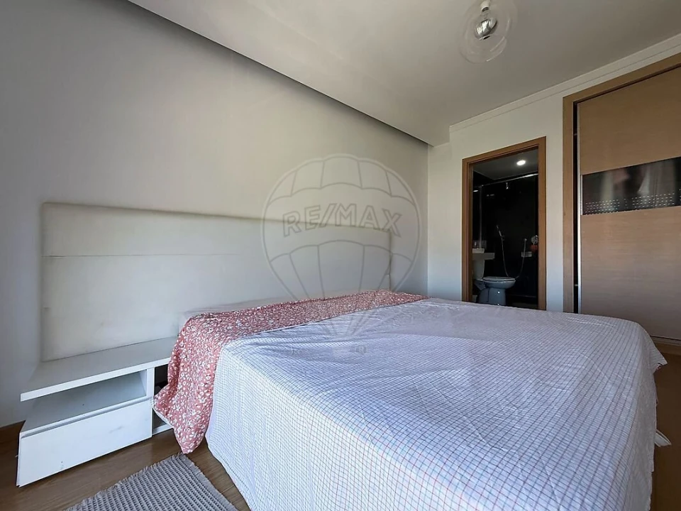 Apartamento T2 para Venda em Corroios Foto 39