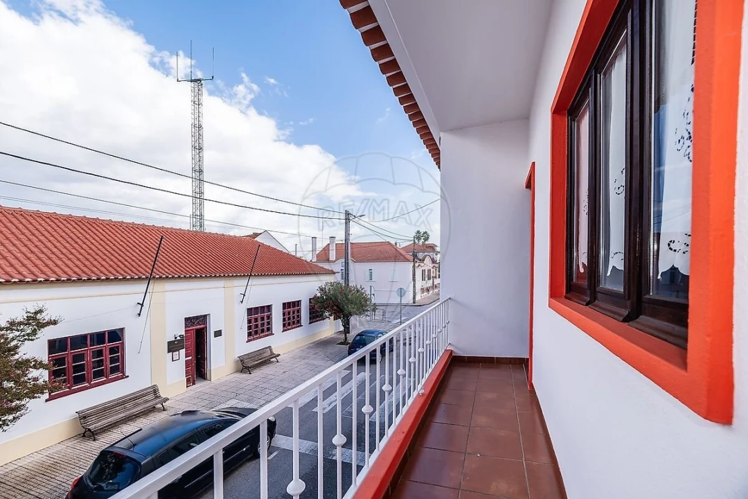 Moradia T4 para Venda em Couço Foto 10