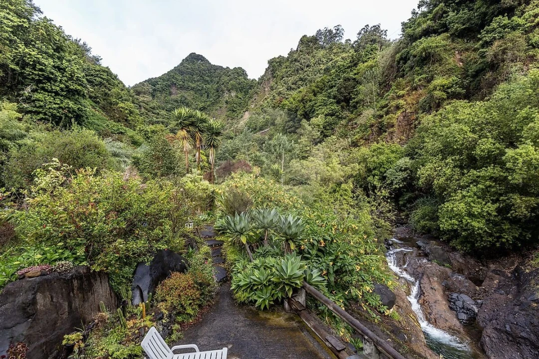 Moradia T5 para Venda em São Roque do Faial Foto 31