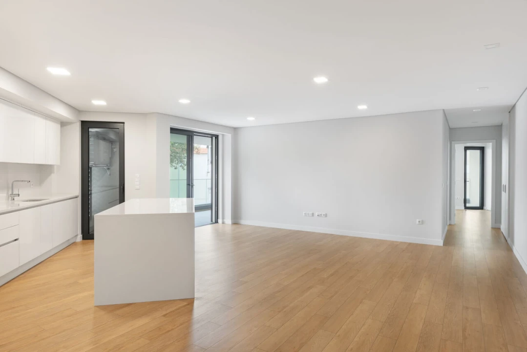 Apartamento T2 para Venda em Carcavelos e Parede Foto 1