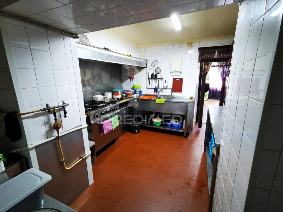 Loja para Trespasse em São João Baptista e Santa Maria dos Olivais Foto 19