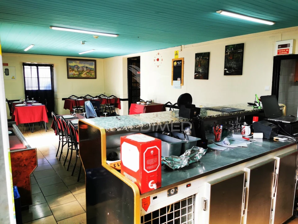 Loja para Trespasse em São João Baptista e Santa Maria dos Olivais Foto 2
