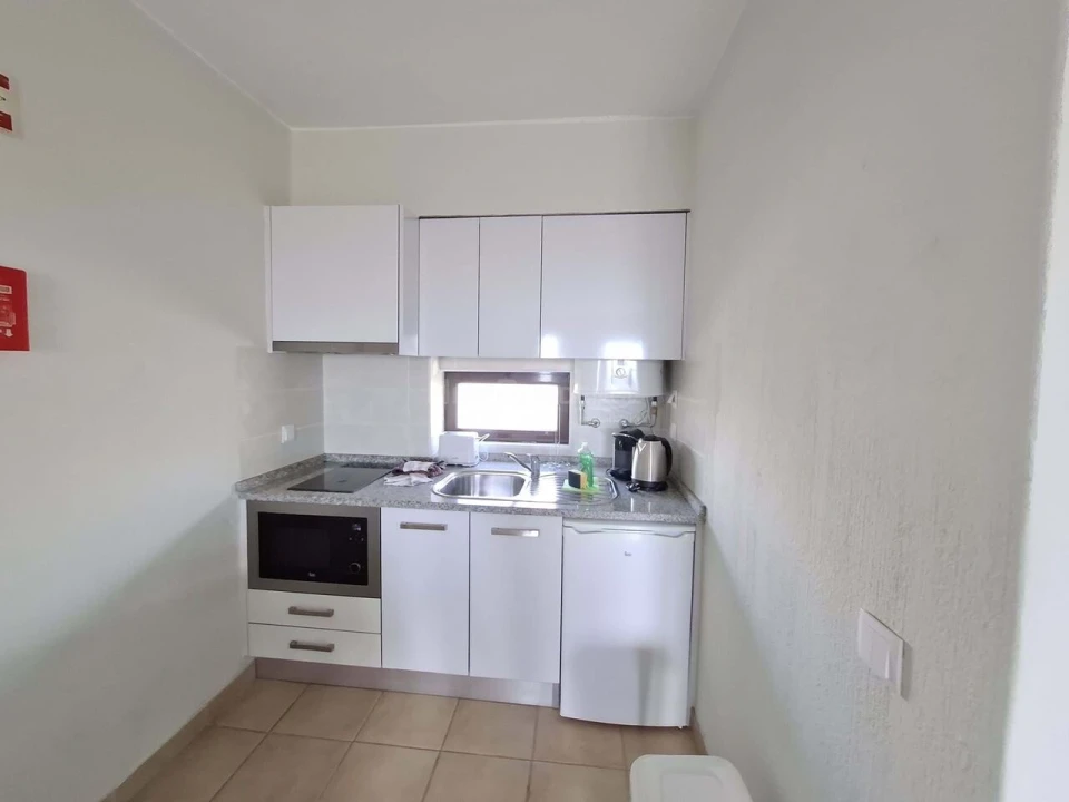 Apartamento T0 para Venda em Albufeira e Olhos de Água Foto 12