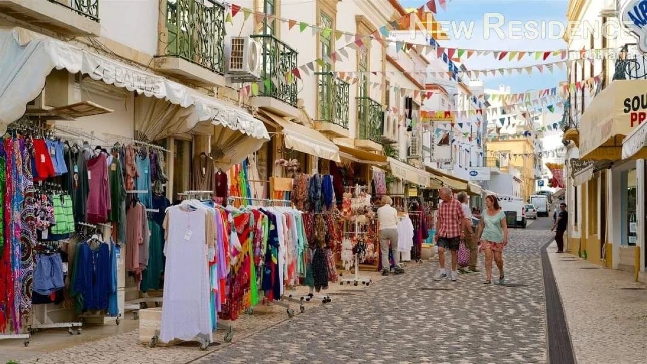 Moradia T0 para Venda em Albufeira e Olhos de Água Foto 16