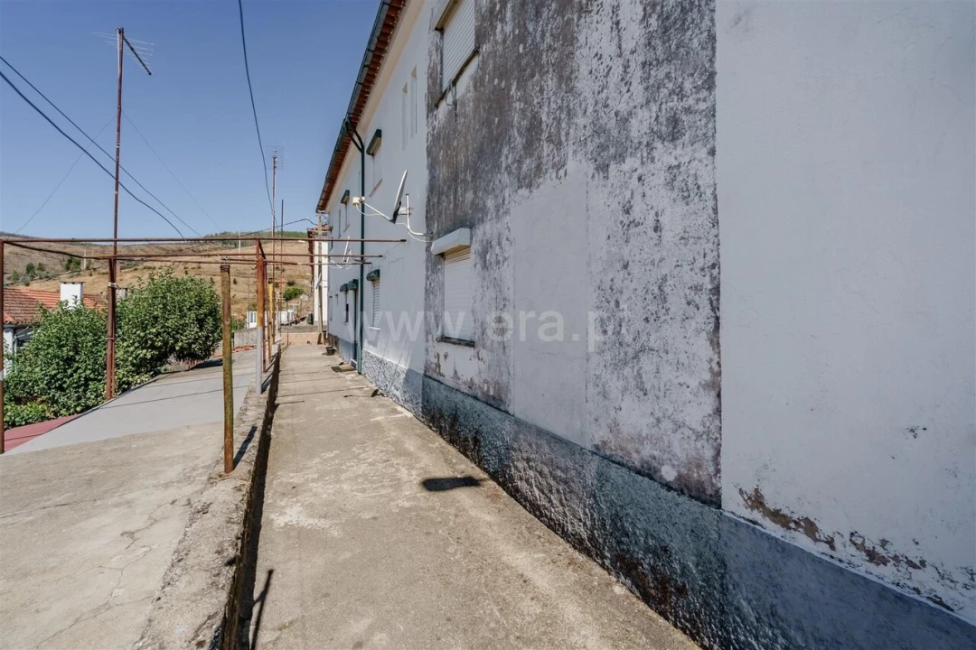 Moradia T2 para Venda em Aldeia de São Francisco de Assis Foto 12