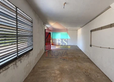 Armazém para Venda em Vila Verde e Barbudo