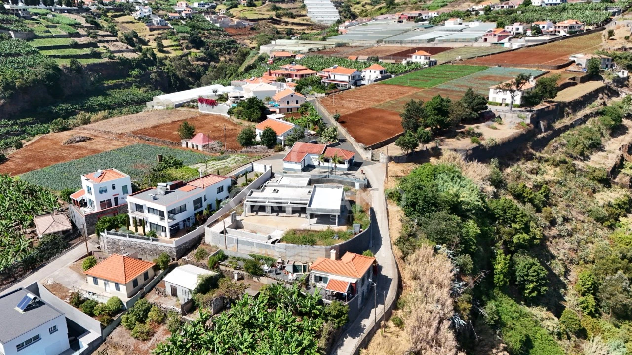 Terreno para Venda em Ponta do Sol Foto 5