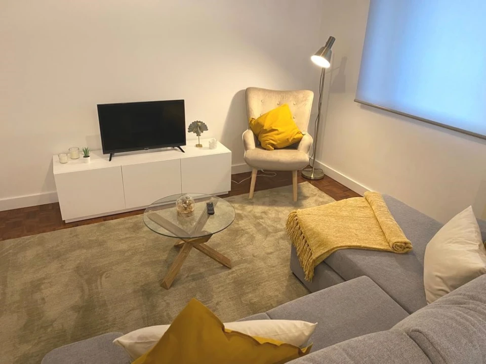 Moradia T4 para Arrendamento em Gemeses Foto 3