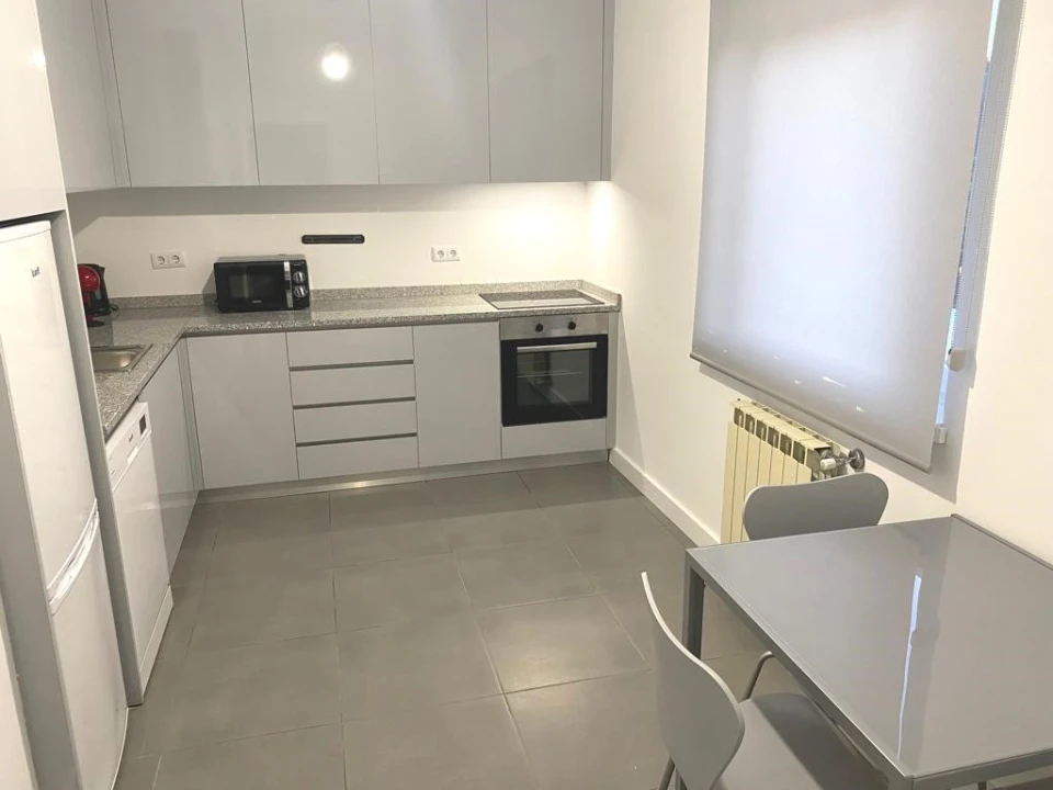 Moradia T4 para Arrendamento em Gemeses Foto 12