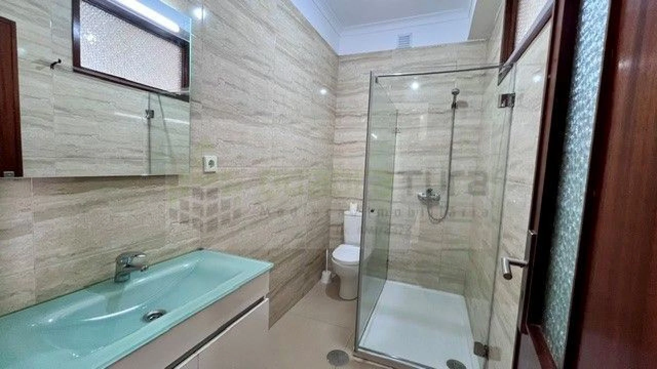 Apartamento T3 para Arrendamento em São Mamede de Infesta e Senhora da Hora Foto 8