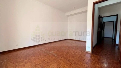 Apartamento T3 para Arrendamento em São Mamede de Infesta e Senhora da Hora