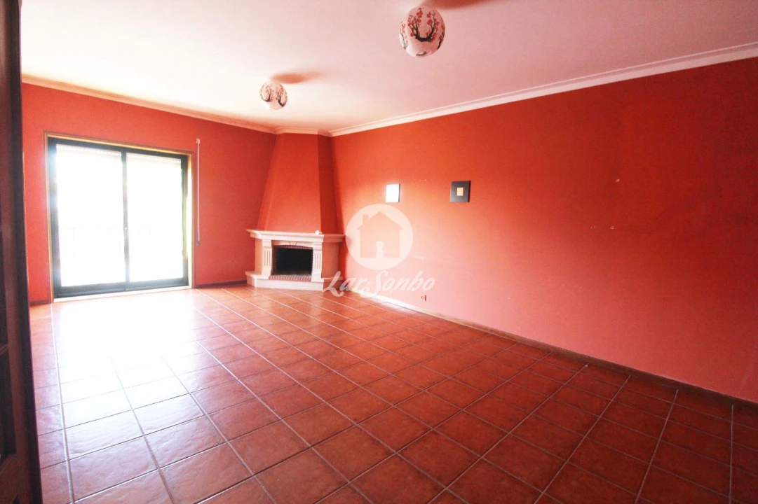Apartamento T2 para Venda em Arcozelo Foto 1