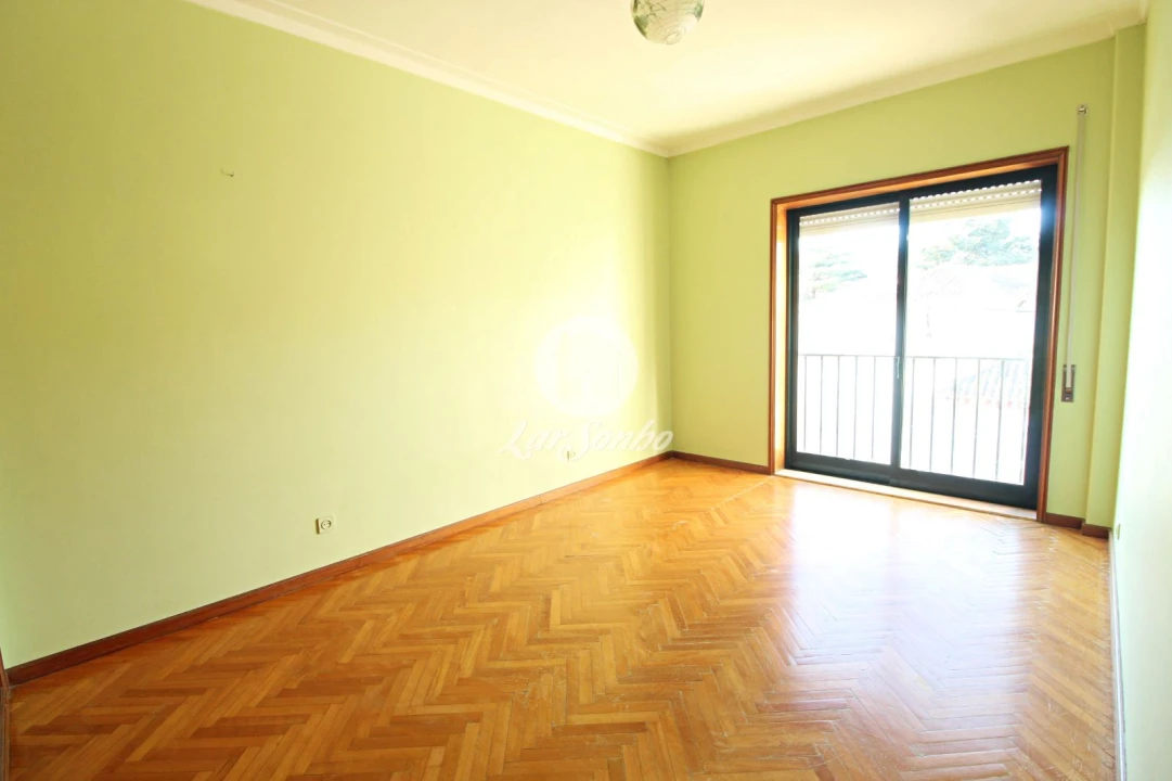 Apartamento T2 para Venda em Arcozelo Foto 14