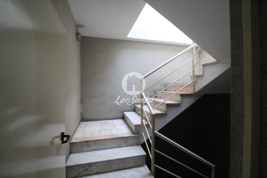 Apartamento T2 para Venda em Arcozelo Foto 30
