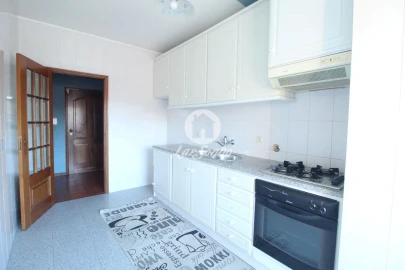 Apartamento T2 para Venda em Arcozelo