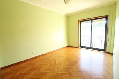 Apartamento T2 para Venda em Arcozelo