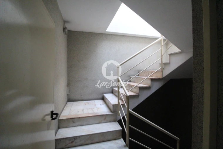 Apartamento T2 para Venda em Arcozelo Foto 30