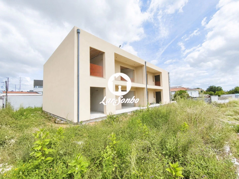 Apartamento T2 para Venda em Manhente Foto 2