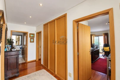 Moradia T4 para Venda em Arcozelo