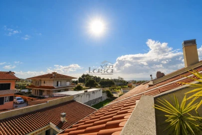 Moradia T4 para Venda em Arcozelo