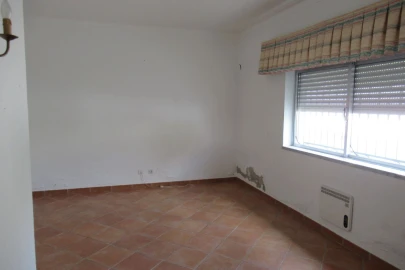 Moradia T3 para Venda em Nossa Sra de Fatima