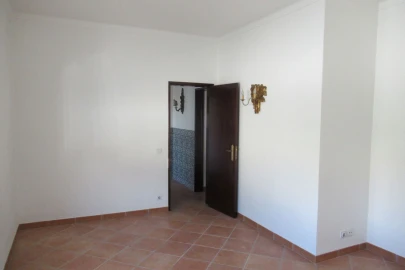 Moradia T3 para Venda em Nossa Sra de Fatima