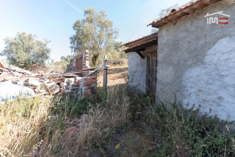 Moradia T2 para Venda em Seiça Foto 7