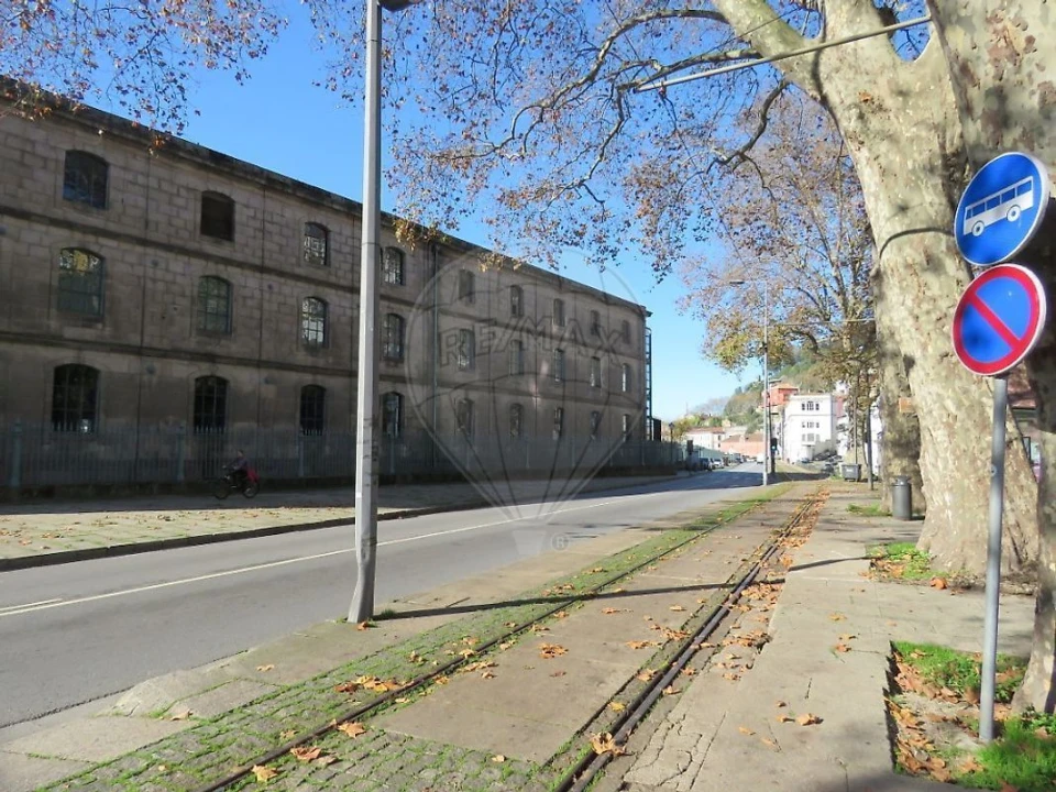 Prédio para Venda em Cedofeita, Santo Ildefonso, Sé, Miragaia, São Nicolau e Vitória Foto 2