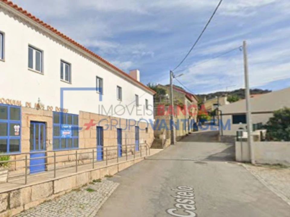 Loja para Venda em Vila Nova de Foz Côa Foto 3