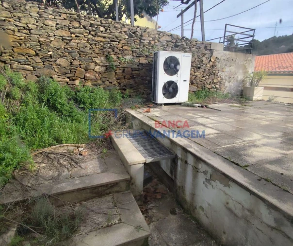 Loja para Venda em Vila Nova de Foz Côa Foto 10
