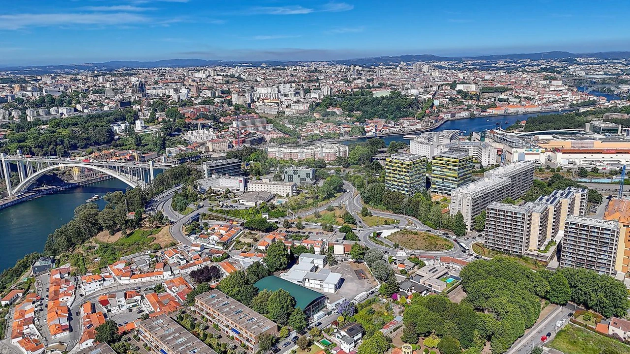 Apartamento T3 para Venda em Santa Marinha e São Pedro da Afurada Foto 30