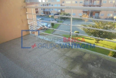 Apartamento T2 para Venda em Canelas