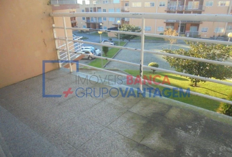 Apartamento T2 para Venda em Canelas Foto 15