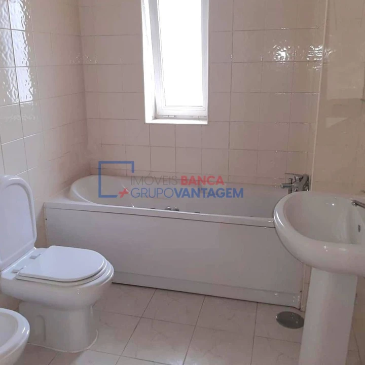 Apartamento T2 para Venda em Ermesinde Foto 8