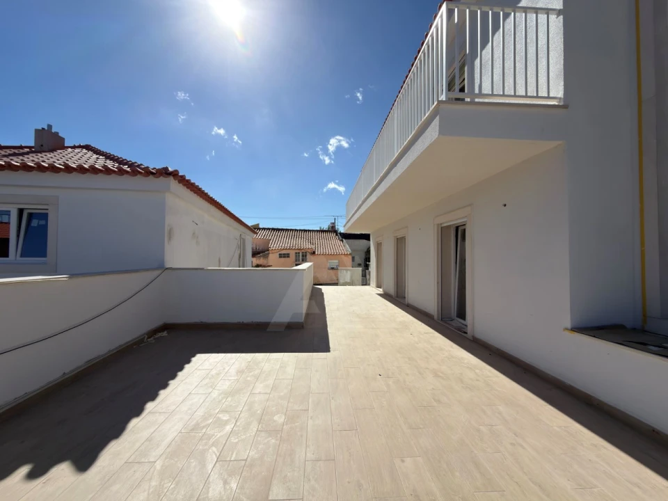 Apartamento T3 para Venda em Alcabideche Foto 4