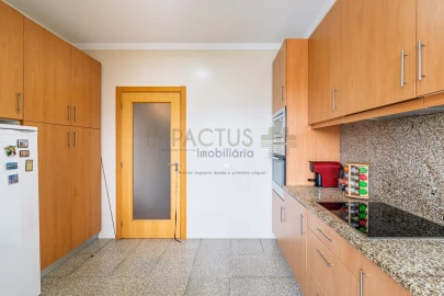Apartamento T2 para Venda em Aguas Santas