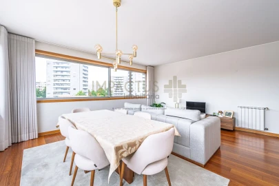 Apartamento T2 para Venda em Aguas Santas