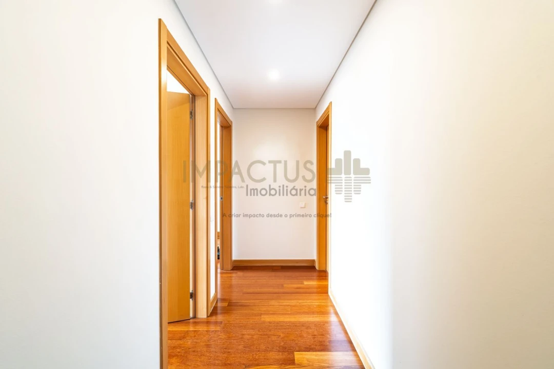 Apartamento T2 para Venda em Aguas Santas Foto 16