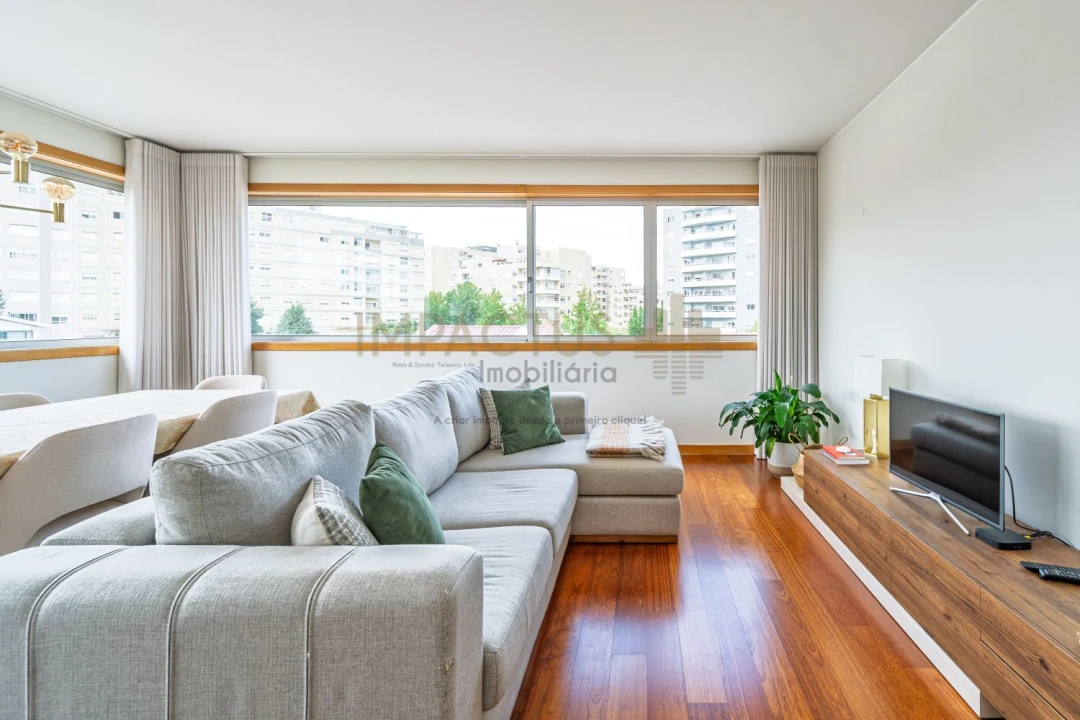 Apartamento T2 para Venda em Aguas Santas Foto 2