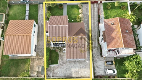 Moradia T3 para Venda em Feteira