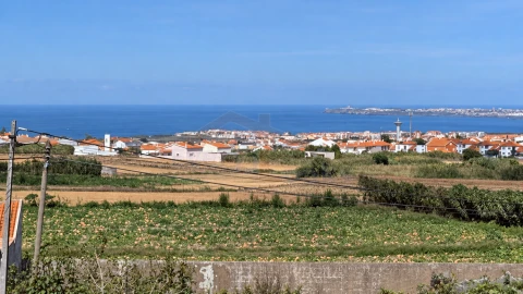 Moradia T4 para Venda em Atouguia da Baleia