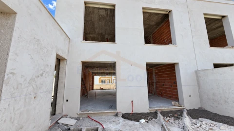 Moradia T4 para Venda em Atouguia da Baleia