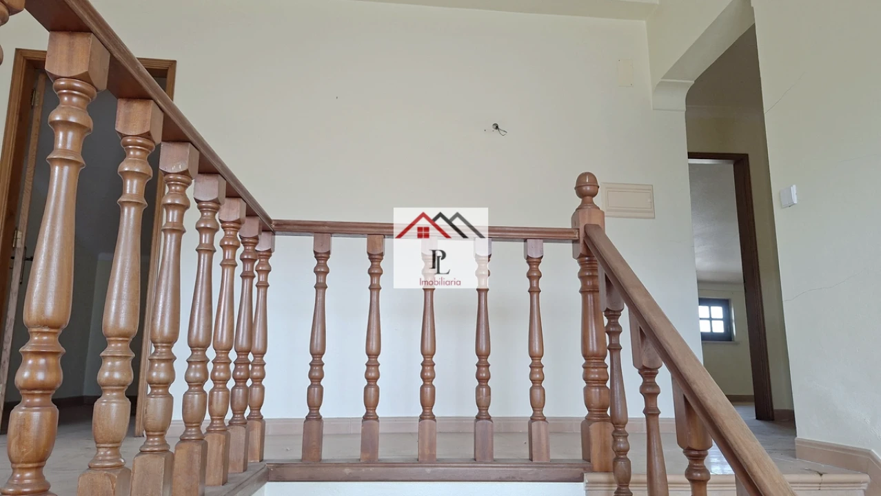 Moradia T4 para Venda em Vila Nova de Anços Foto 19