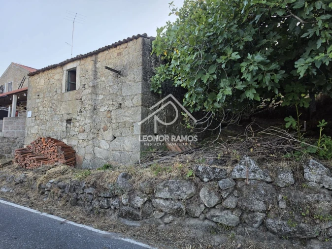 Moradia T1 para Venda em São Vicente da Beira Foto 40