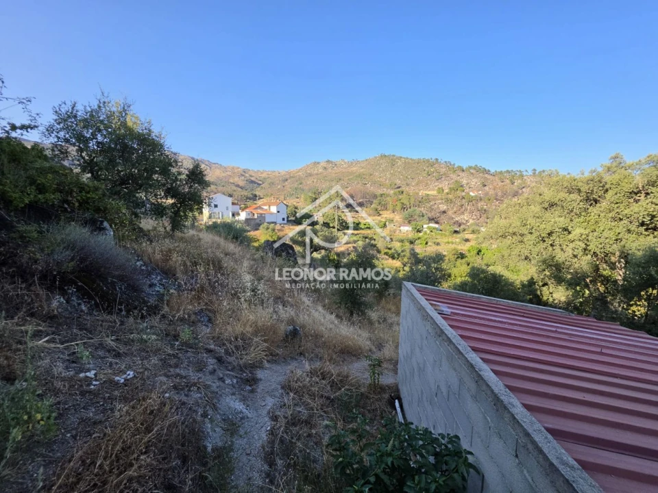 Moradia T2 para Venda em São Vicente da Beira Foto 8