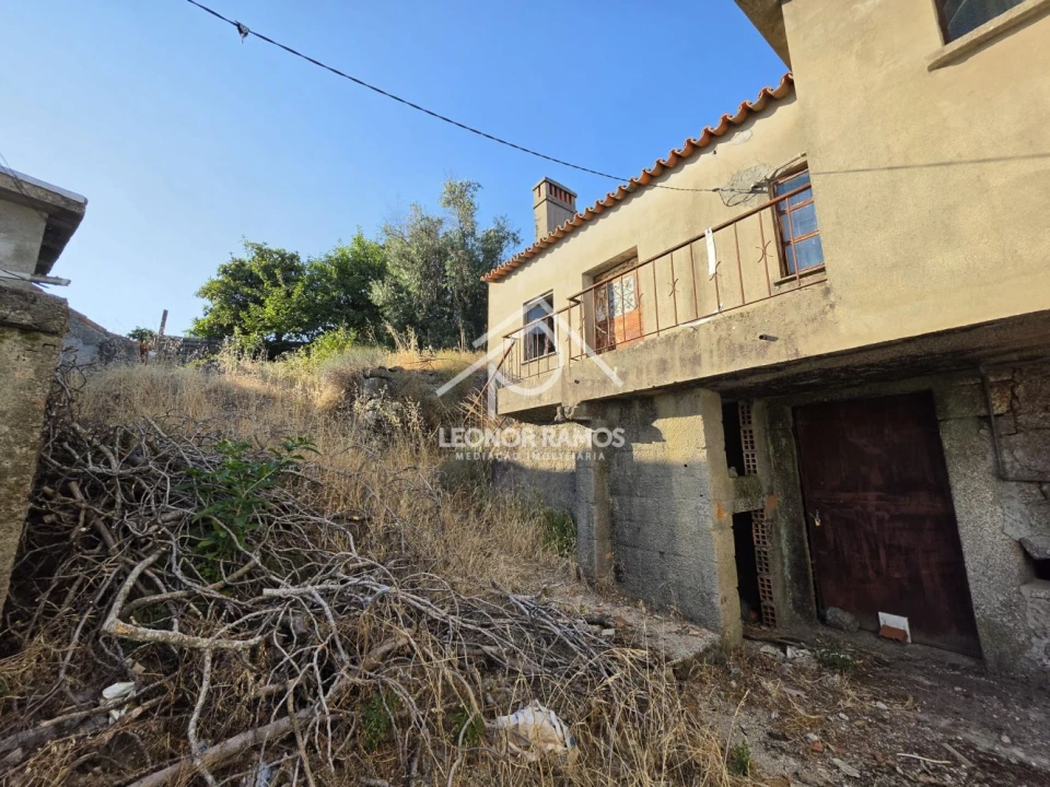Moradia T2 para Venda em São Vicente da Beira Foto 2