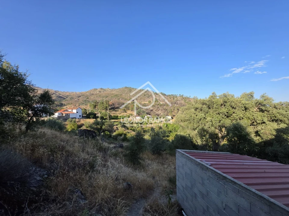 Moradia T2 para Venda em São Vicente da Beira Foto 6